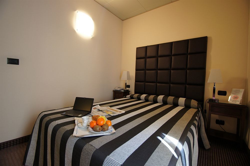 Phi Hotel Principe Coni Extérieur photo